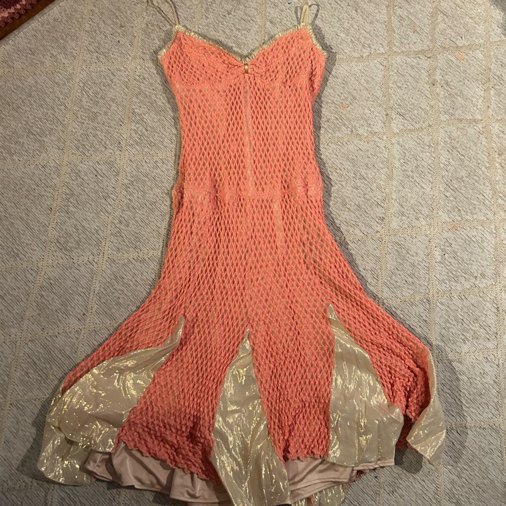 VINTAGE DRESS